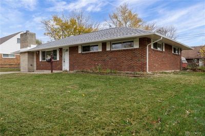 5724 Rousseau Drive, House other with 3 bedrooms, 2 bathrooms and null parking in Huber Heights OH | Image 2