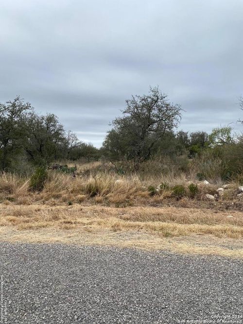 343 Legend Hills Rd, Uvalde, TX, 78801 | Card Image