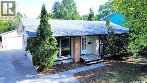 352 Carleton Dr, Saskatoon, SK, S7H4C1 | Card Image