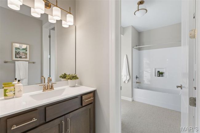 Photo representation of similar home. Some features shown may be optional. | Image 20