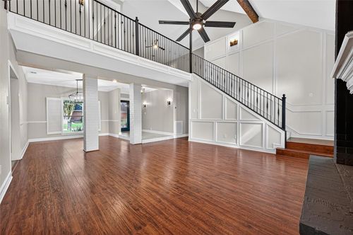 8309 Koester St, Jersey Village, TX, 77040-2825 | Card Image
