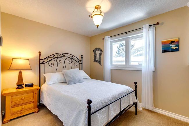 131 Patterson Drive Sw, House other with 5 bedrooms, 4 bathrooms and 4 parking in Calgary AB | Image 41