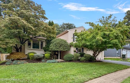 17 Feathertree Ct, Howell, NJ, 07731-1656 | Card Image
