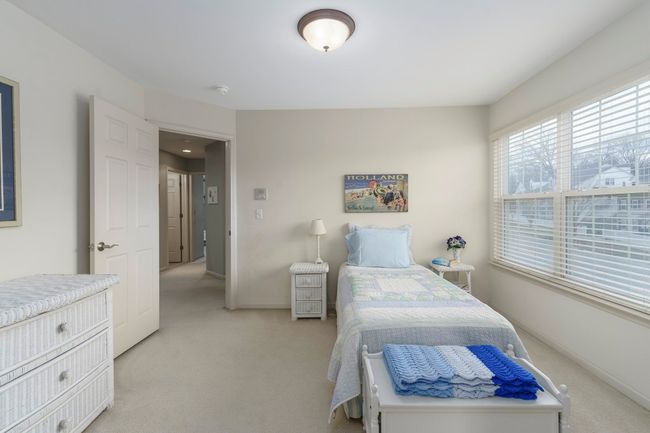 731 E Bluff Ct, Condo with 3 bedrooms, 4 bathrooms and null parking in Rochester Hills MI | Image 37