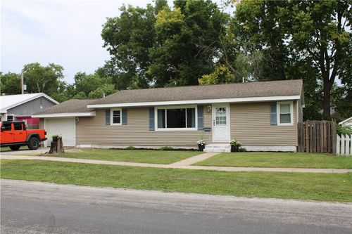 510 W Hunter St, Sullivan, IL, 61951-1134 | Card Image
