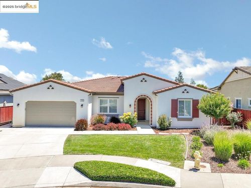 133 Clear Lake Ct, Oakley, CA, 94561-3512 | Card Image