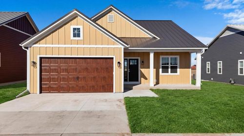 112 Luxembourg Brotherhood Boulevard, Belgium, WI, 53004 | Card Image