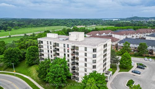 304-688 Preston Pky, Cambridge, ON, N3H5K6 | Card Image