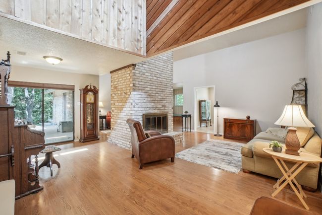 4 Royal Oaks Blvd, House other with 3 bedrooms, 2 bathrooms and null parking in Hickory Creek TX | Image 4