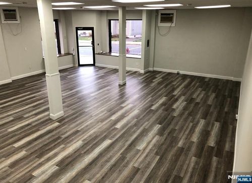 203 Davis Ave, Kearny, NJ, 07032-3470 | Card Image