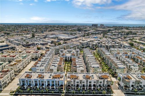 683 W 17th St, Costa Mesa, CA, 92627 | Card Image