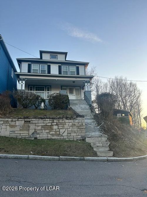 1 Rutter St, Hanover Township, PA, 18706-5119 | Card Image