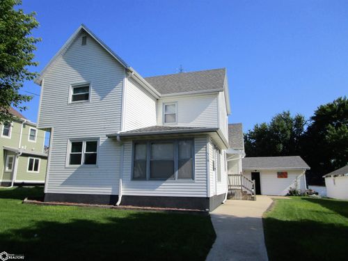 516 Bliss Blvd, Iowa Falls, IA, 50126-2704 | Card Image