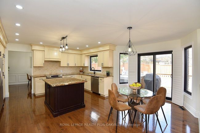 81 Jerome Park Dr, House other with 5 bedrooms, 4 bathrooms and 4 parking in Dundas ON | Image 21