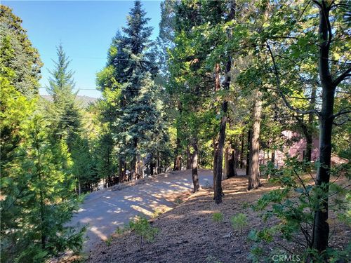 330 Castle Gate Rd, Lake Arrowhead, CA, 92352 | Card Image