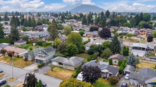 9647 Windsor St, Chilliwack, BC, V2P6C3 | Card Image