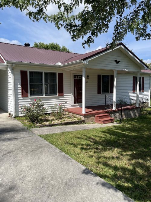 224 Wesley St, Tullahoma, TN, 37388-5144 | Card Image