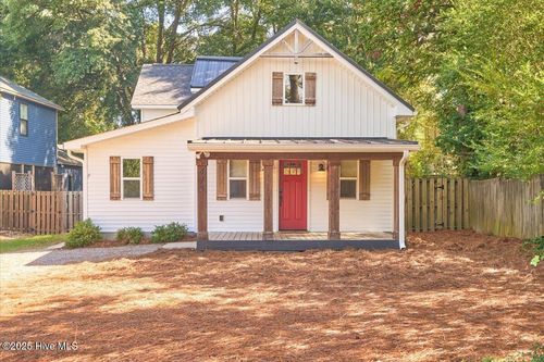 415 W Vermont Ave, Southern Pines, NC, 28387-4034 | Card Image