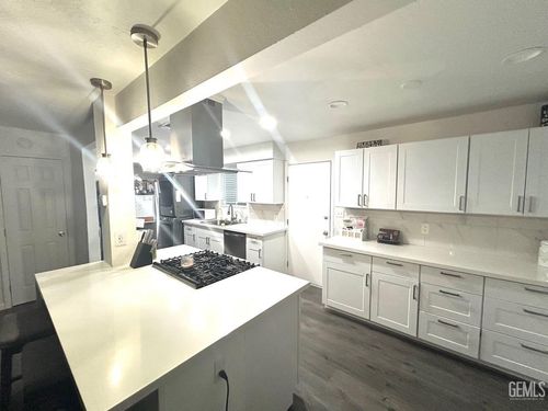 apt-22-3333 El Encanto Ct, Bakersfield, CA, 93301-1551 | Card Image