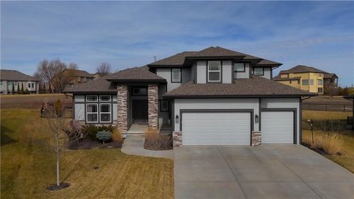 17332 Richards St, Overland Park, KS, 66221 | Card Image