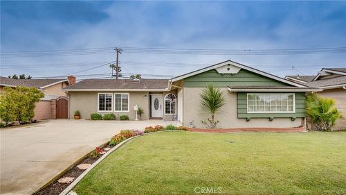 5202 Caliente Dr, Huntington Beach, CA, 92649-2617 | Card Image