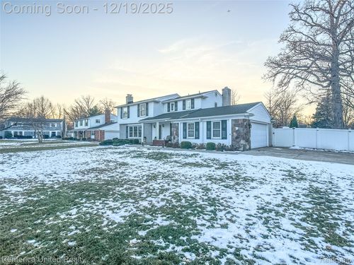 26028 Blossom Ln, Grosse Ile, MI, 48138-1819 | Card Image
