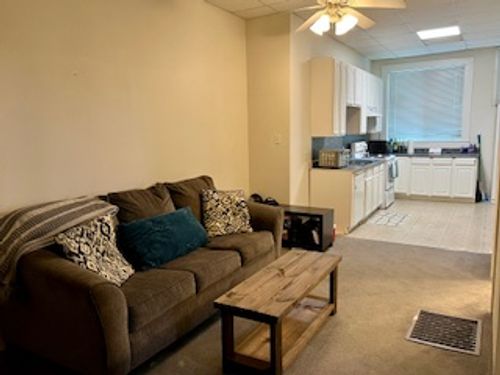 apt-4-112 Farquhar St, Navasota, TX, 77868-3693 | Card Image