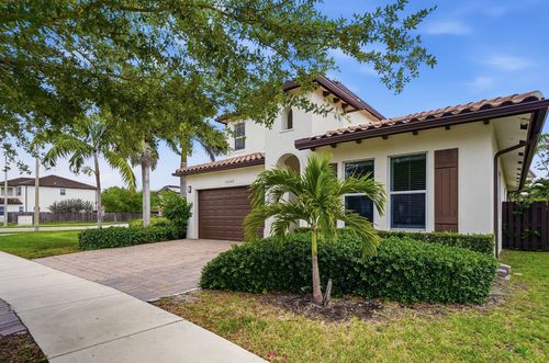 15155 Sw 176th Ln, Miami, FL, 33187-1635 | Card Image