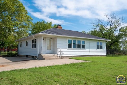 3532 Highway K68, Quenemo, KS, 66528-8207 | Card Image