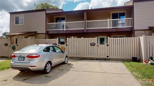 apt-2-1501 Poplar St, Highland, IL, 62249-2150 | Card Image