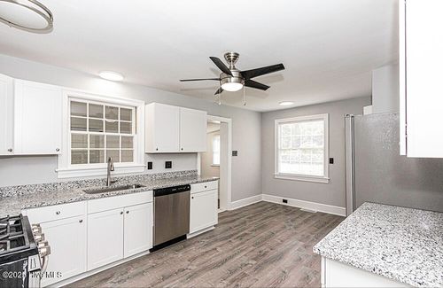 309 Mcgwigan St, Enfield, NC, 27823-1627 | Card Image