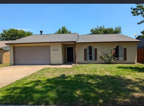 5209 Gates Dr, The Colony, TX, 75056-1872 | Card Image