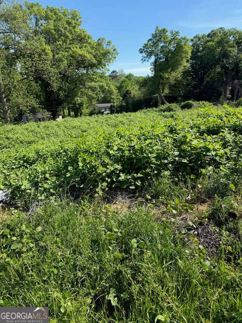 121 Mcconnell Dr, Gainesville, GA, 30501-6522 | Card Image