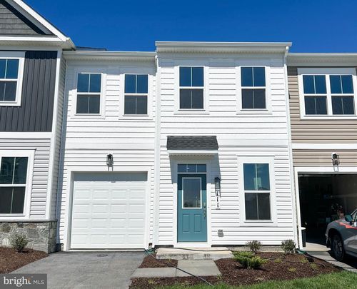 111 Heirloom Way, Winchester, VA, 22603-3783 | Card Image