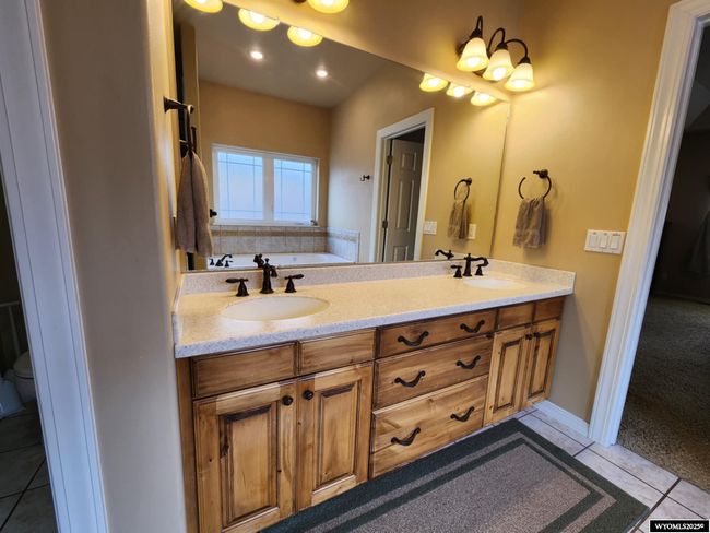 510 Oak Creek Dr, House other with 6 bedrooms, 3 bathrooms and null parking in Rock Springs WY | Image 18