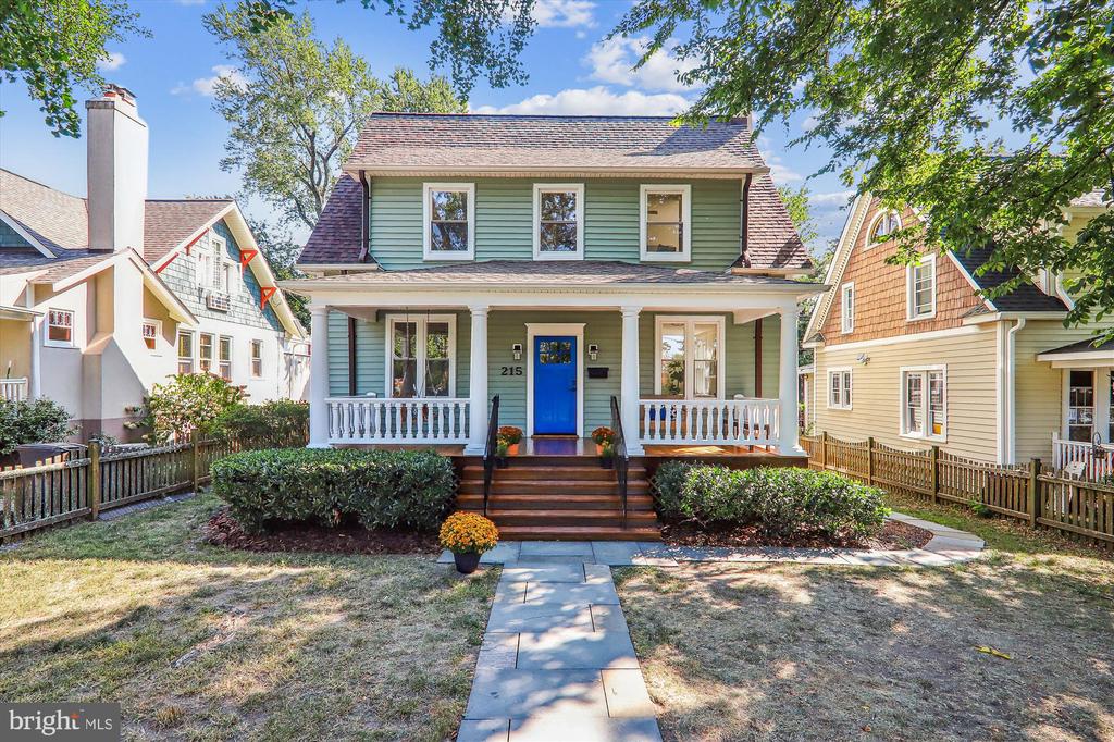 Manor Cir, Takoma Park, MD 20912