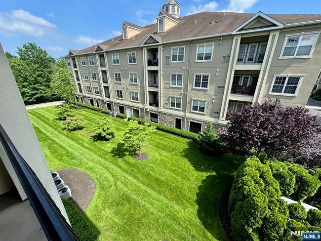 7207 Ravenscroft Rd, Condo with 2 bedrooms, 2 bathrooms and null parking in Clifton NJ | Image 29