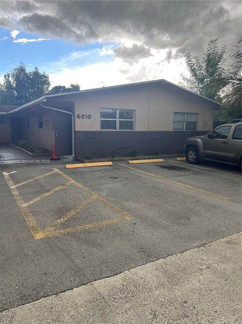 2r-6470 Nw 20th Ct, Sunrise, FL, 33313-3904 | Card Image