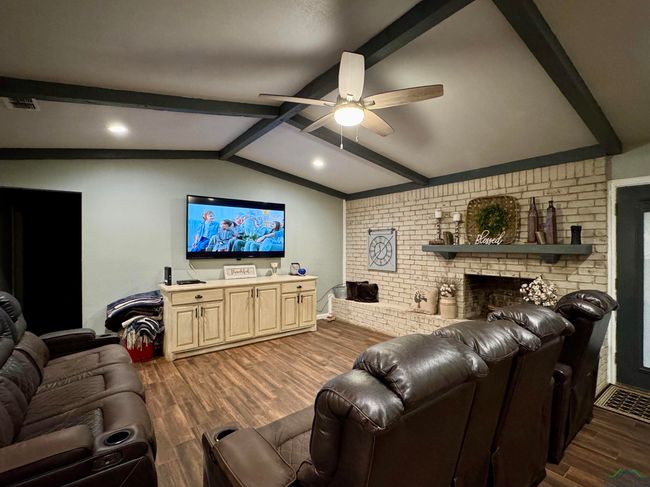 71 County Road 2936, House other with 3 bedrooms, 2 bathrooms and null parking in Hughes Springs TX | Image 4
