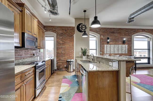 403 - 214 E 4 Th St, Condo with 2 bedrooms, 2 bathrooms and null parking in Joplin MO | Image 6