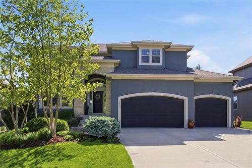10853 S Theden St, Olathe, KS, 66061-9432 | Card Image