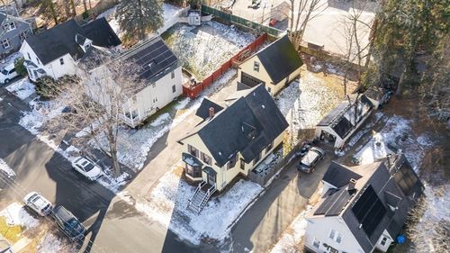 25 Race St, Haverhill, MA, 01830-6632 | Card Image