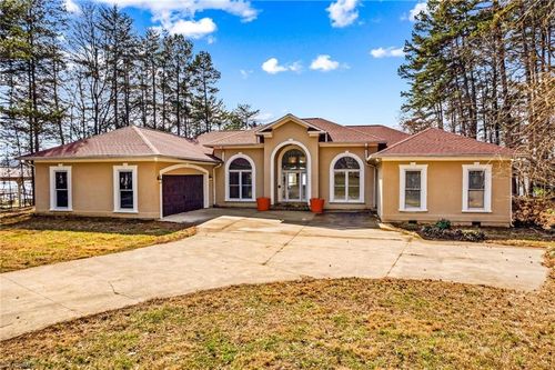 9145 Bringle Ferry Rd, Salisbury, NC, 28146-9544 | Card Image