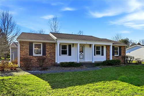 16 Rolling Hills Dr, Orchard Park, NY, 14127-2901 | Card Image