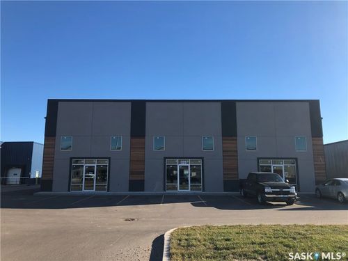 3-325 68th Street E, Saskatoon, SK, S7P0E3 | Card Image