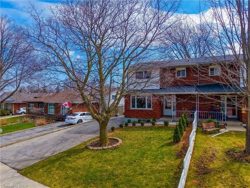 217 St Andrews Dr, Hamilton, ON, L8K5K2 | Card Image