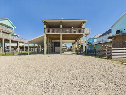 842 Main St, Crystal Beach, TX, 77650-3419 | Card Image