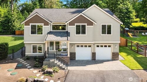 17719 Ne 160th Pl, Woodinville, WA, 98072-9185 | Card Image