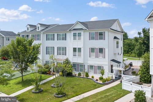 6 Mountie Ln, CHESTERFIELD, NJ, 08515-2929 | Card Image