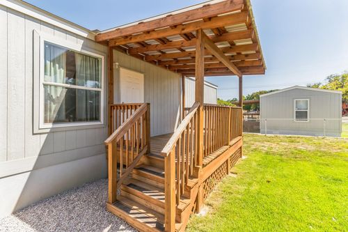 107 E Briar Dr, Granite Shoals, TX, 78654-2000 | Card Image